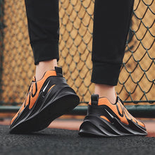 Load image into Gallery viewer, WRAITH 'Spirit' 700 Sneakers
