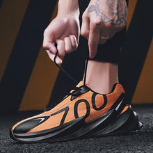 Load image into Gallery viewer, WRAITH 'Spirit' 700 Sneakers
