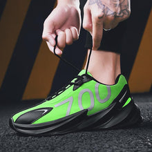 Load image into Gallery viewer, WRAITH 'Spirit' 700 Sneakers
