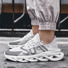 Load image into Gallery viewer, PHANTOM 'Super Reflect' X9X Sneakers
