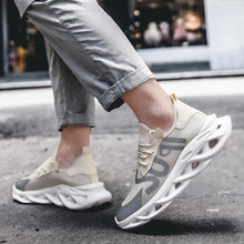 Load image into Gallery viewer, PHANTOM 'Super Reflect' X9X Sneakers
